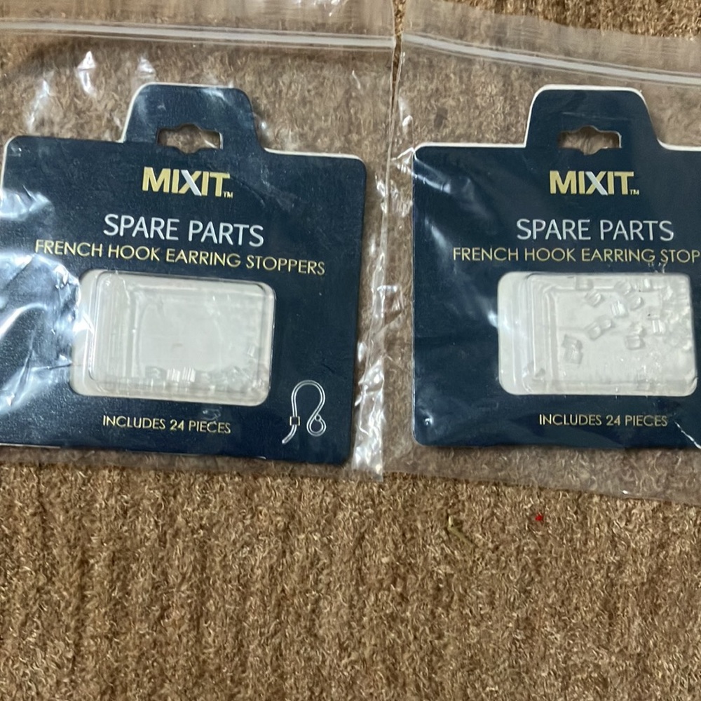 Earring backs - Picture 2 of 3